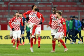 华体会体育-切尔西力克拜仁，莱万扑点救主德甲的简单介绍