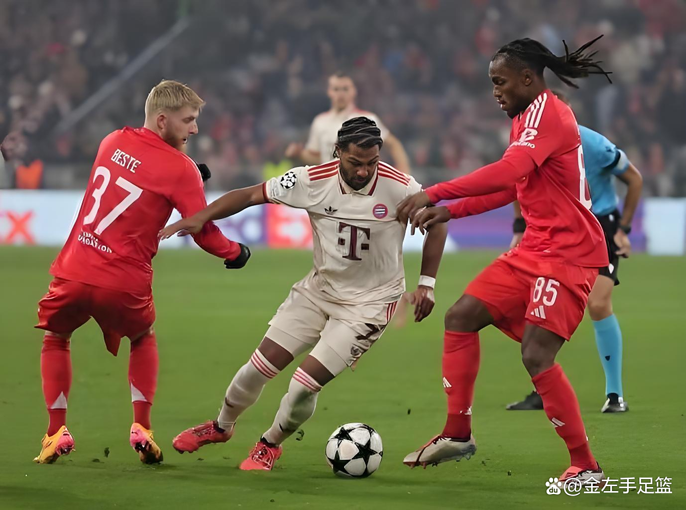 华体会下载-本菲卡轻取拜仁,内马尔乌龙送礼西甲 第1张 华体会下载-本菲卡轻取拜仁,内马尔乌龙送礼西甲 第1张