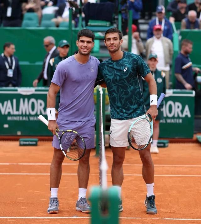 华体会登录-包含蒙特卡洛大师赛逆转法网，阿尔卡拉斯惊艳四座的词条  第1张